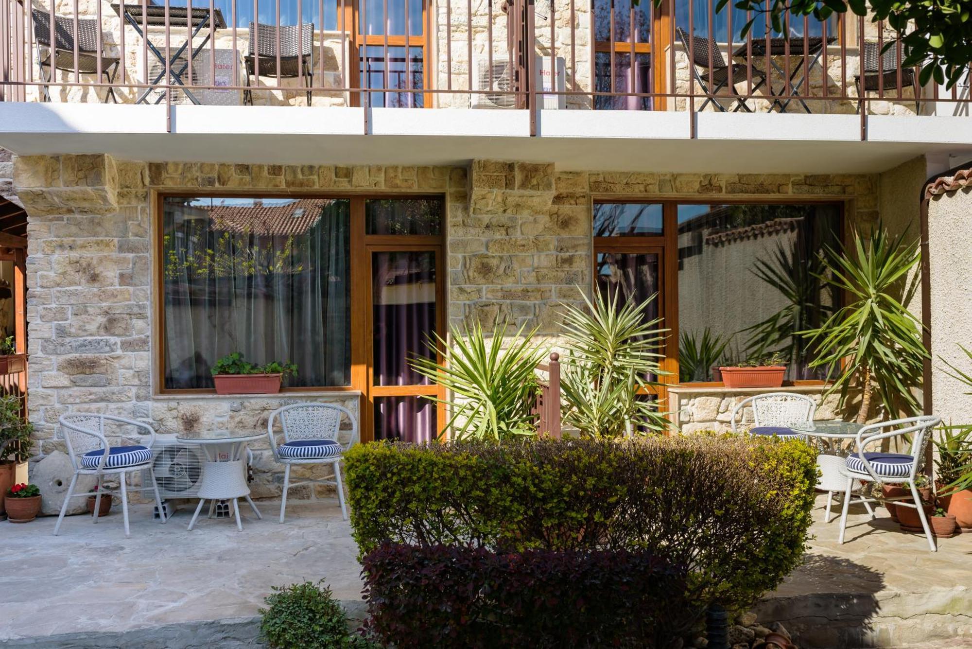 Kirios Hotel Nessebar Exterior foto